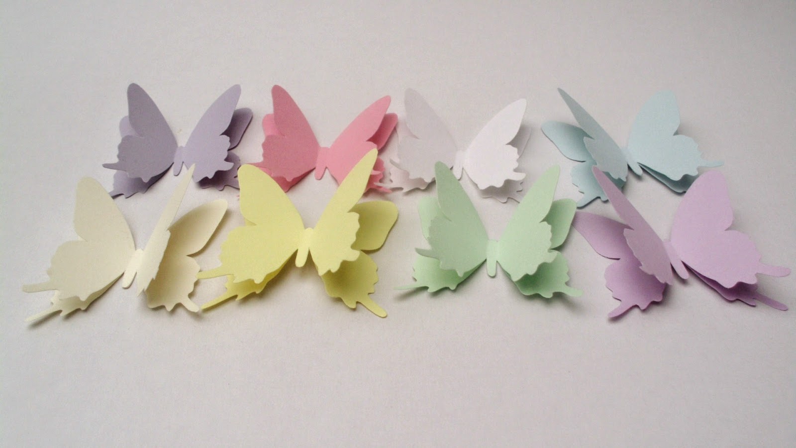 Объемная бабочка из бумаги своими руками. Бабочка из цветной бумаги. Бабочка поделка из бумаги. Объемная аппликация бабочка. Объемные бабочки из бумаги.