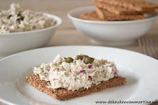 Makreelsalade op vezelcracker