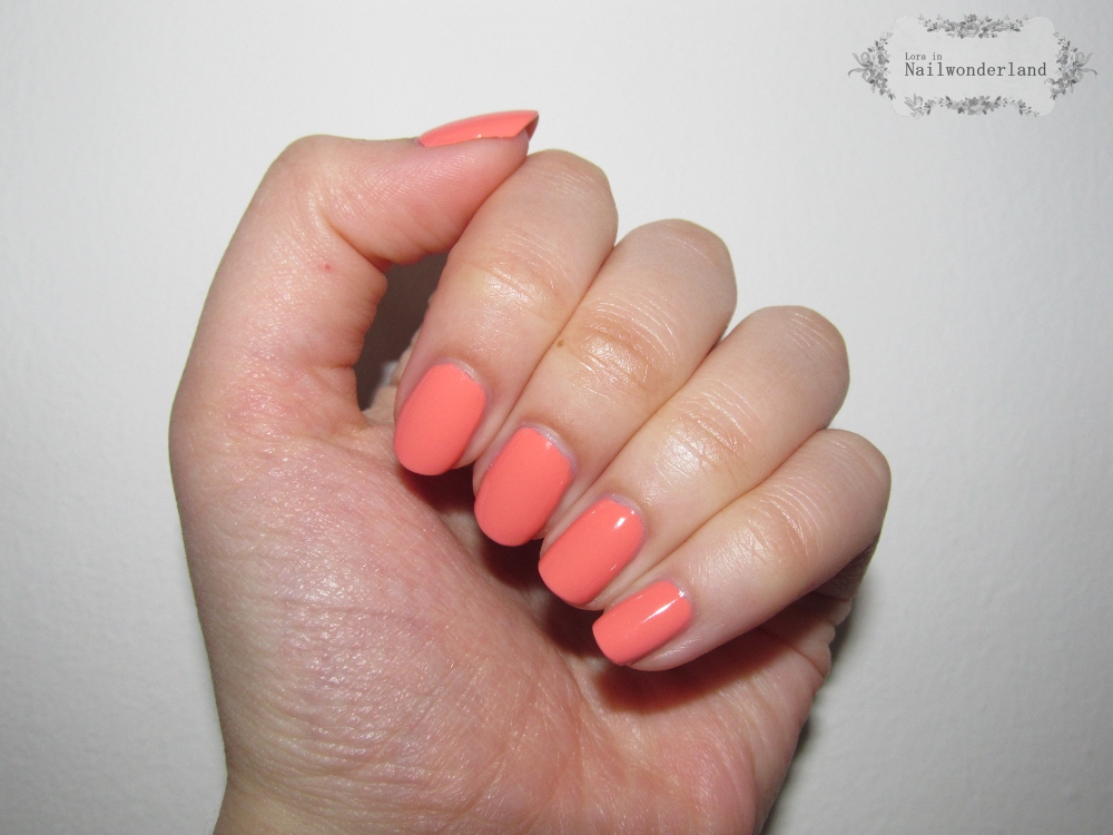 Lora in Nailwonderland Essence The Gel Nail Polish 24 Indian Summer