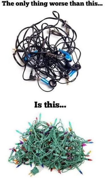 Χριστούγεννα ήταν και πέρασαν - ανακύκλωση το δέντρο και τα στολίδια του