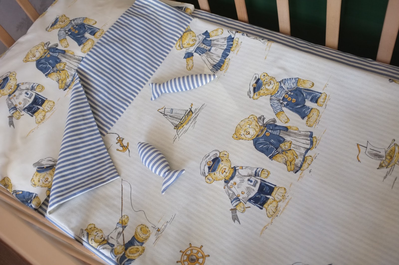 Как сшить детский пододеяльник. Пододеяльник на детское одеяло. Шьем детский пододеяльник. Пододеяльник с шитьем. Детские пододеяльники.