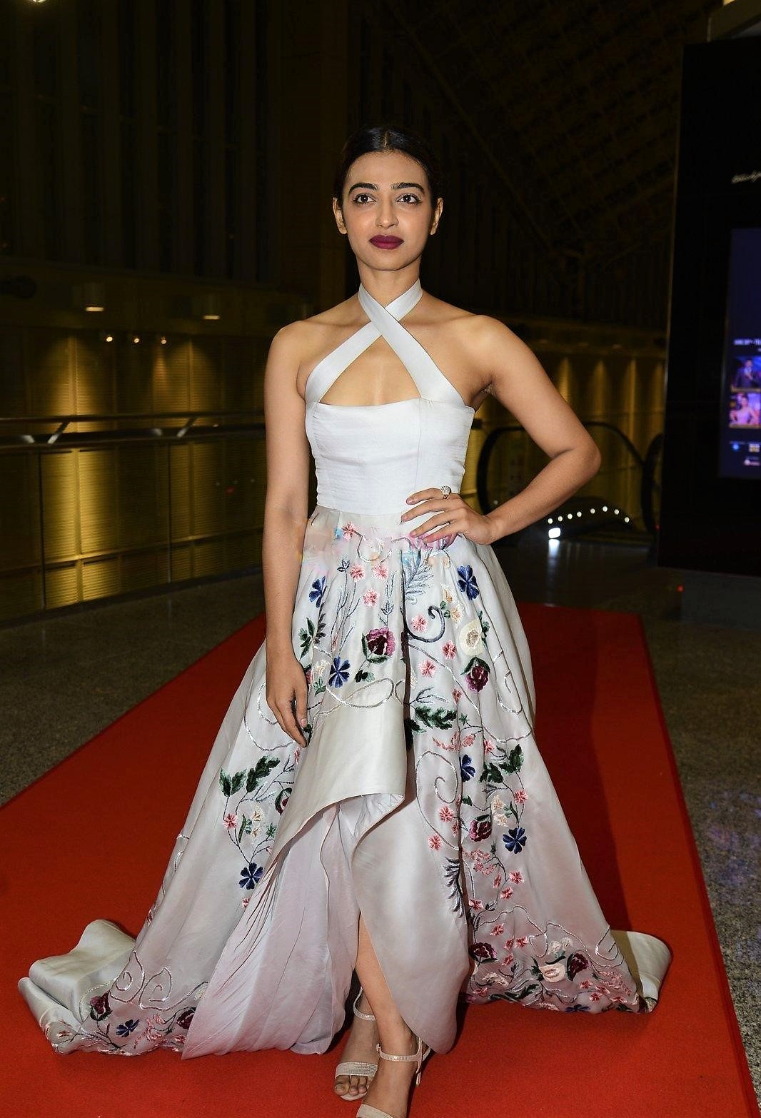 Radhika Apte UHD HD Photo