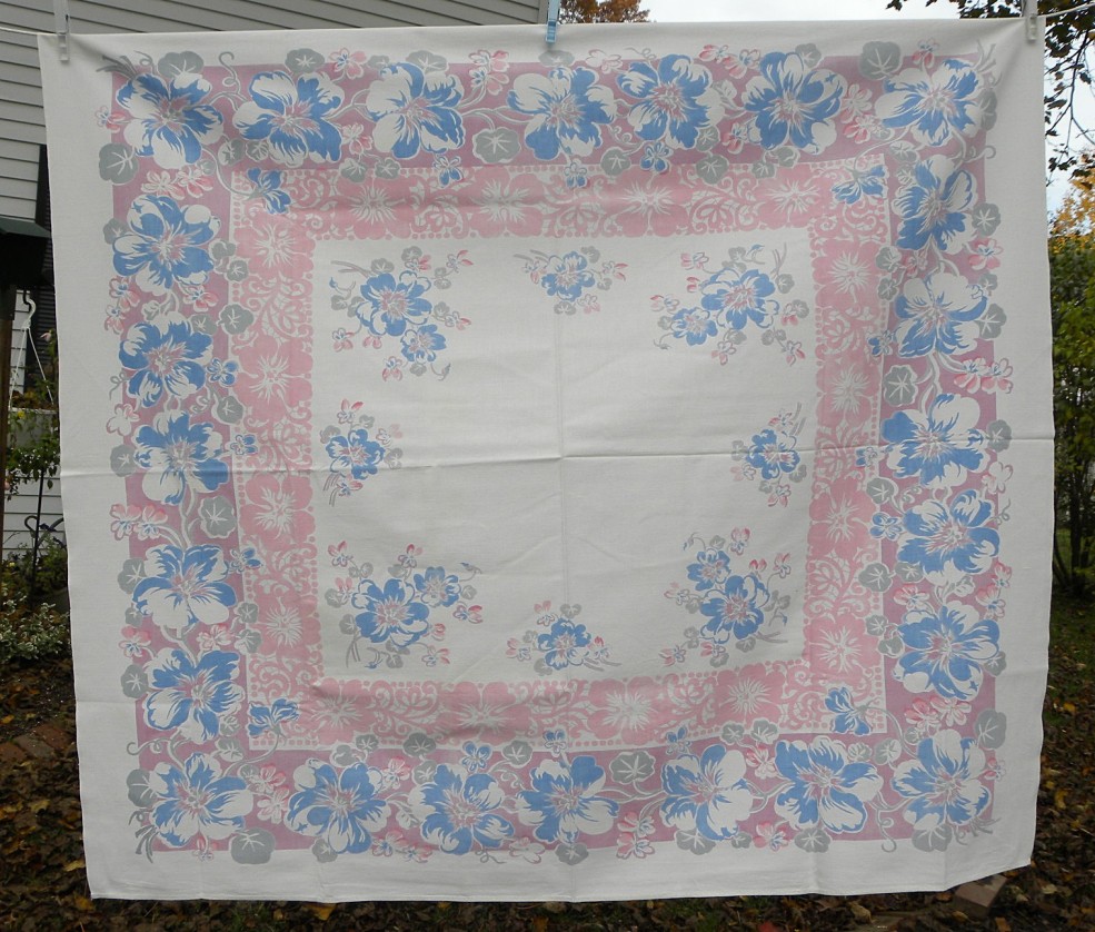 The Pink Rose Cottage: Shabby Chic Vintage Tablecloths!