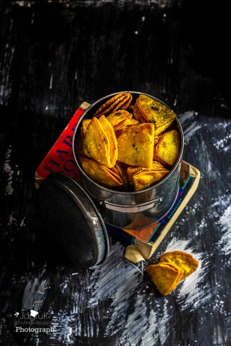 Farsi Khaman Puri / Poori Deep Fried Spicy Crackers J Cooking Odyssey