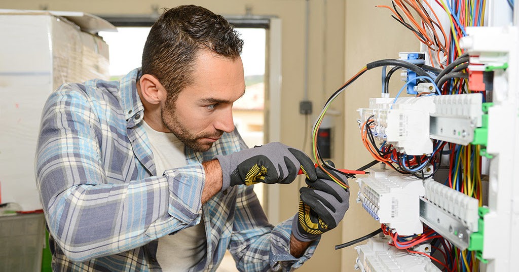 Expert Electrician in Florida
