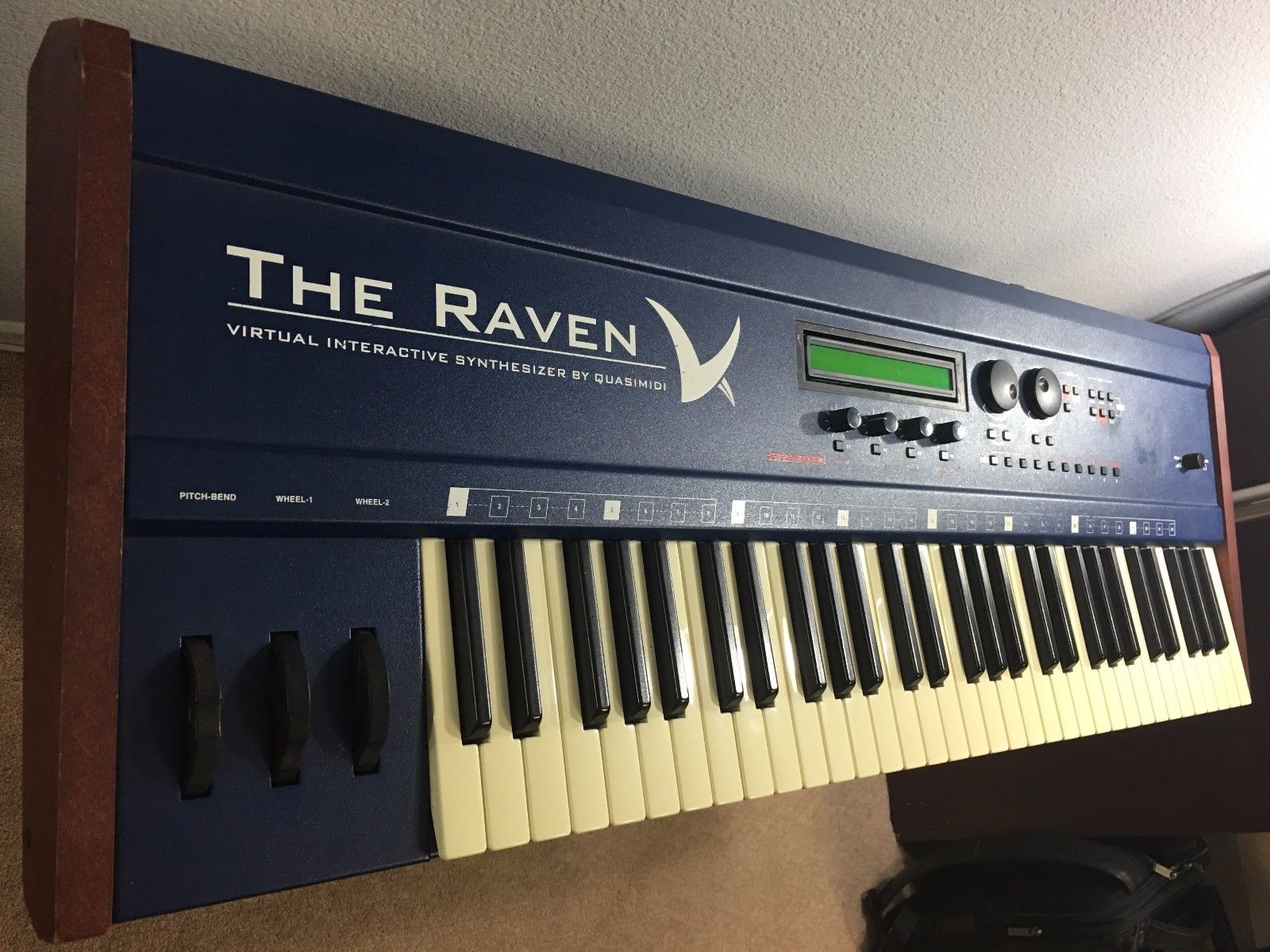 max synthesizer max synthesizer