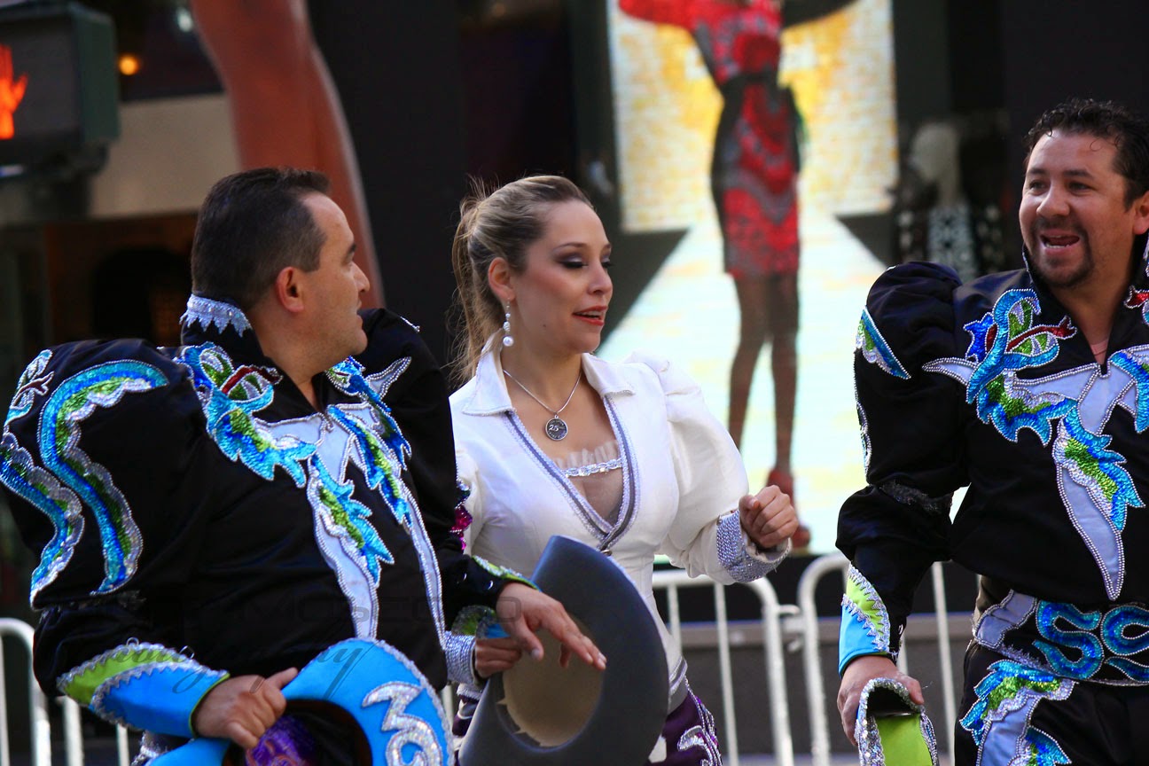 cultura folklorica boliviana - Caporales San Simon bloque Nueva York