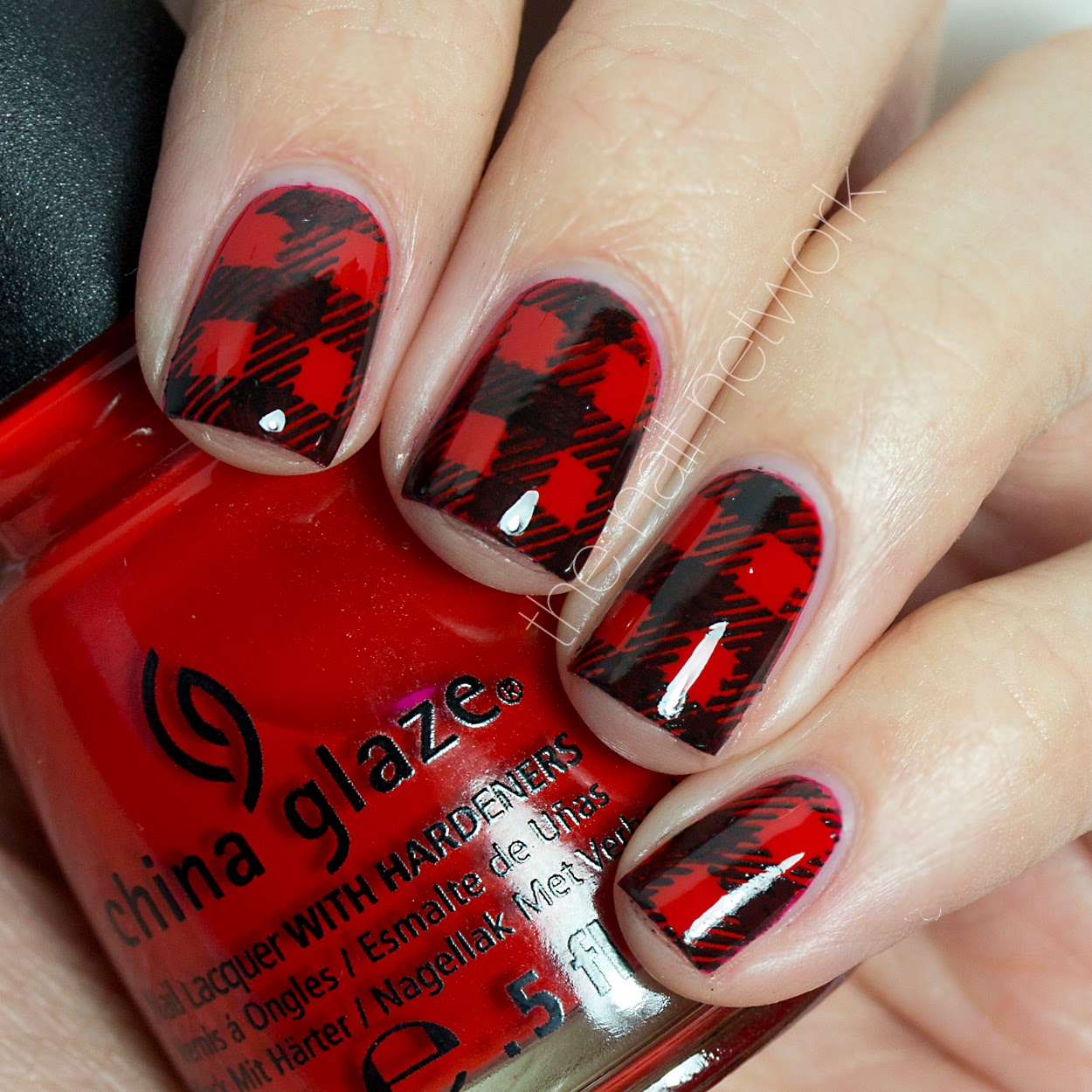 the-nail-network-tdocnas-day-2-buffalo-plaid-nail-art