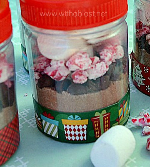 Adorable Single Serve containers with everything you need for a quick drink [just add to hot milk!] Great as gifts for school friends, colleagues or to pop into your handbag #Christmas #EdibleGifts #PartyFavors 