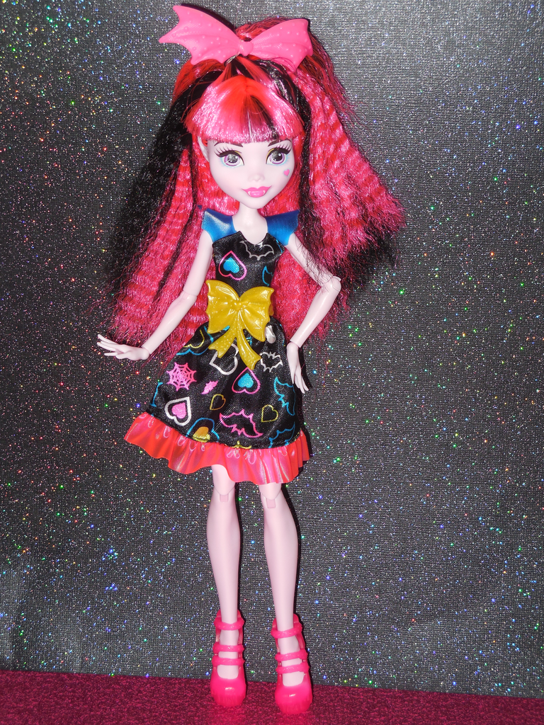 draculaura electrified