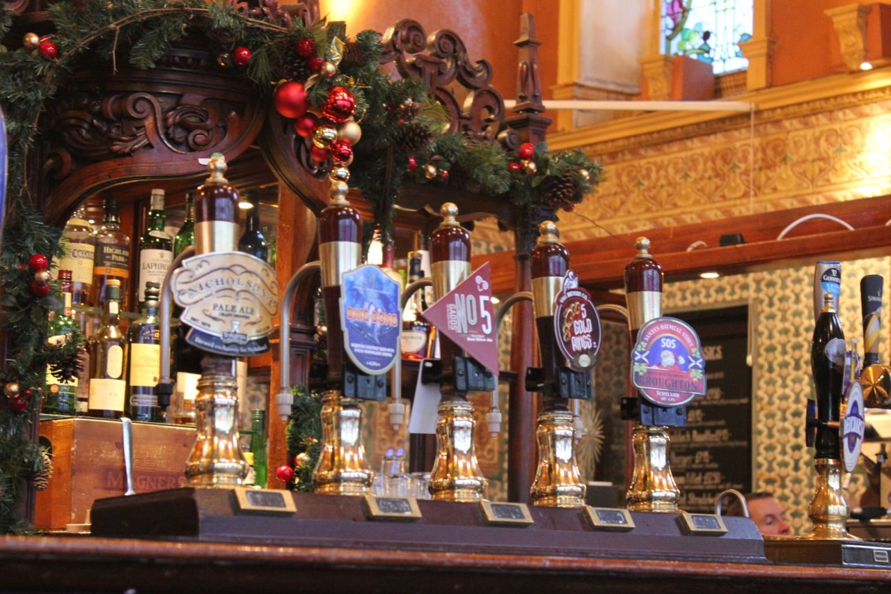 Green Gourmet Giraffe Edinburgh pub The Kenilworth