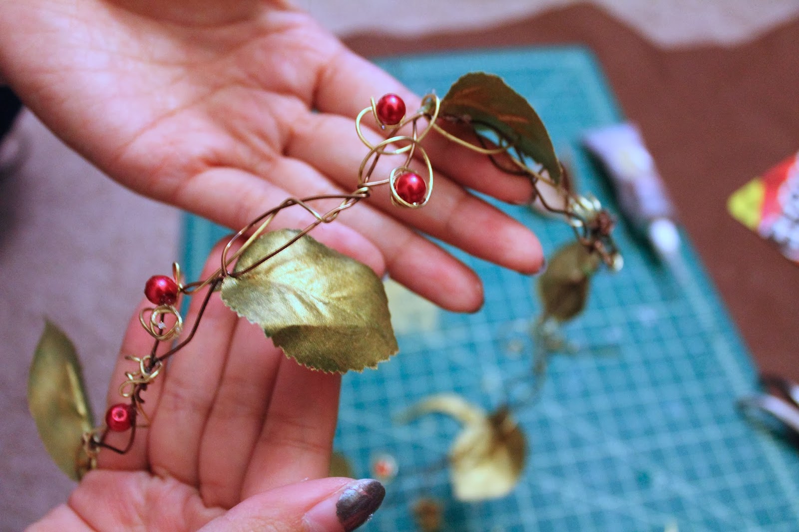 potatopudding: Friday Fashion: DIY Winter Circlets