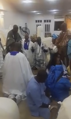 Photos: Pastor Adeboye Pictured Praying For The Ooni Of Life At His Place