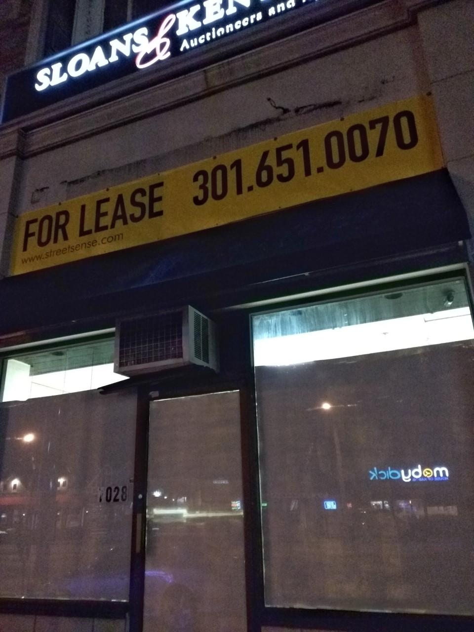 Robert Dyer Bethesda Row Royal Cleaners closes in downtown Bethesda