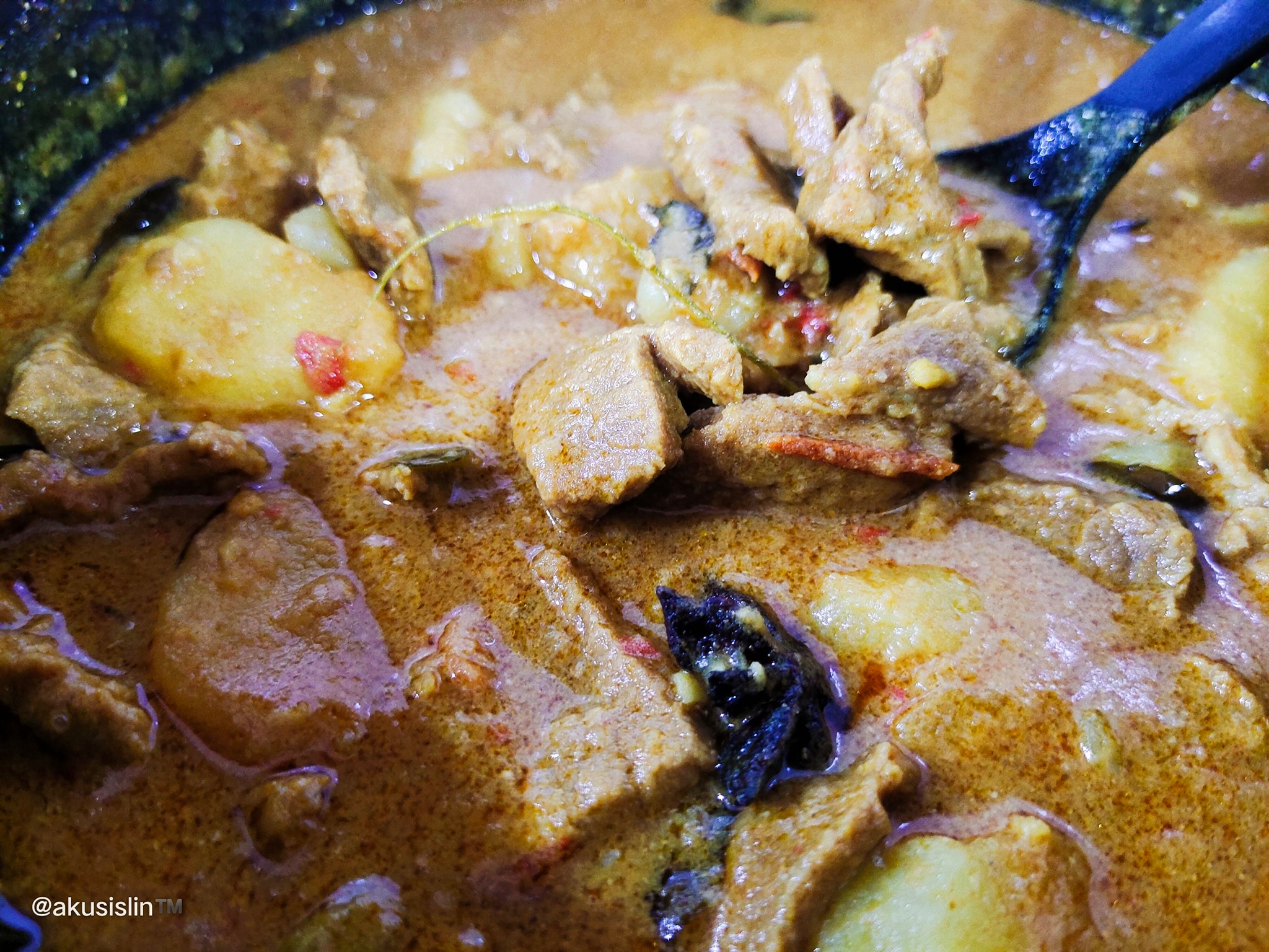 RESEPI KARI DAGING KERISIK YANG PEKAT DAN SEDAP