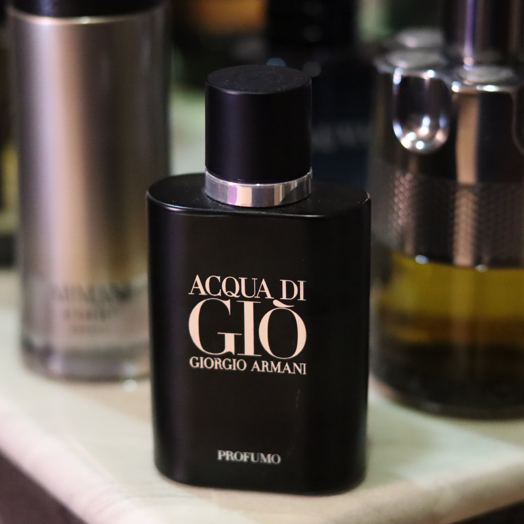 10 Perfume Lelaki Yang Popular Patut Anda Cuba Untuk Tahun 2021