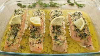 Salmón al Horno con Salsa de Limón, Eneldo y Mantequilla