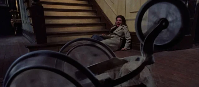 películas de terror al final de la escalera silla de ruedas