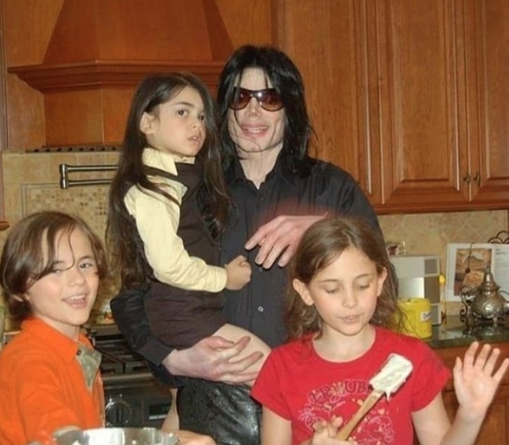 Who are the mothers of Michael Jackson's children?