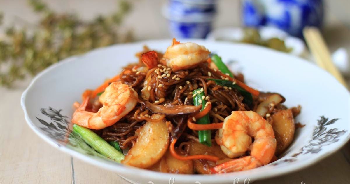 GoodyFoodies: Recipe: Chinese Stir Fried Egg Noodles (生面 sang meen)