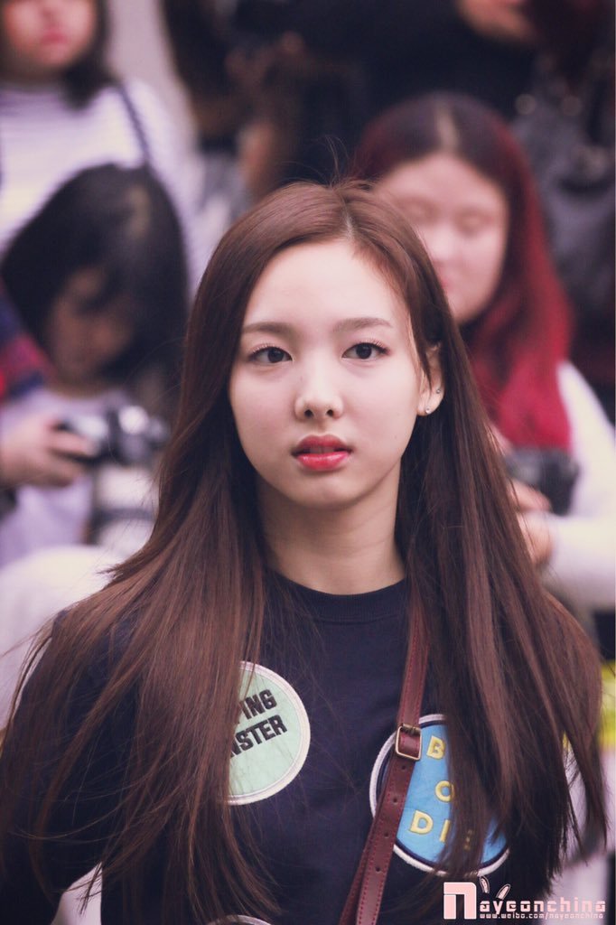 Daily группа. Twice today. Twice mama 2018. логотип твайс.