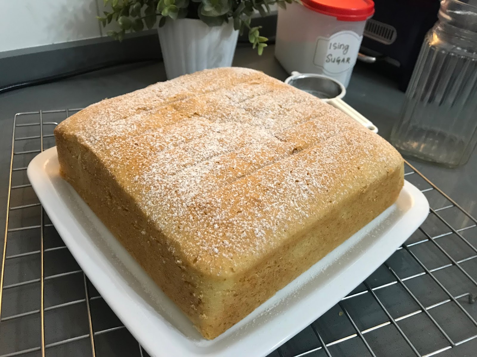 Kek Butter Yang Gebu dan Lembab.