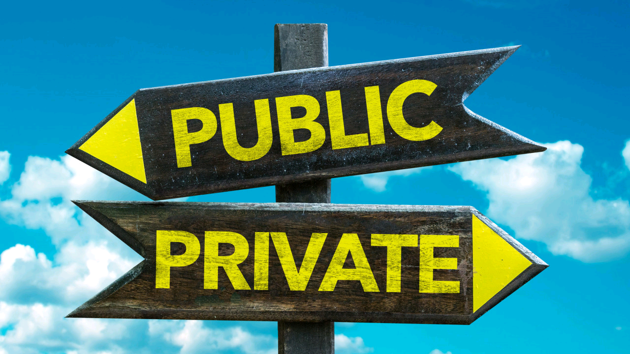 public sector and private sector difference