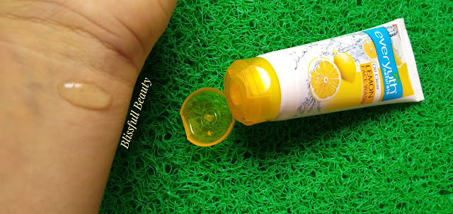 Everyuth Oil Clear Lemon Facewash Review Everyuth Oil Clear Lemon Facewash Review