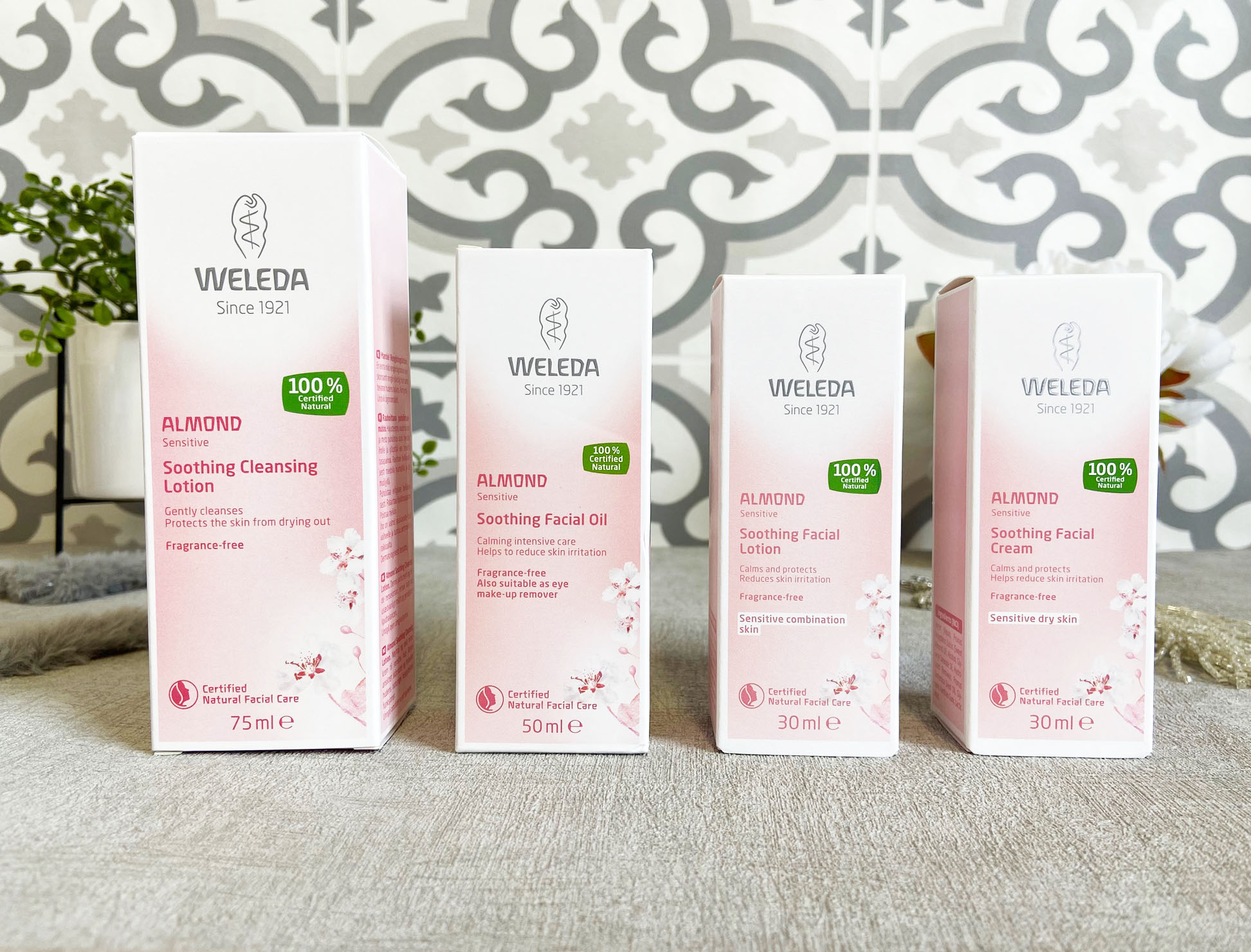 brugerdefinerede Sparsommelig Blåt mærke Weleda Almond Sensitive Skincare Review | Kathryn's Loves