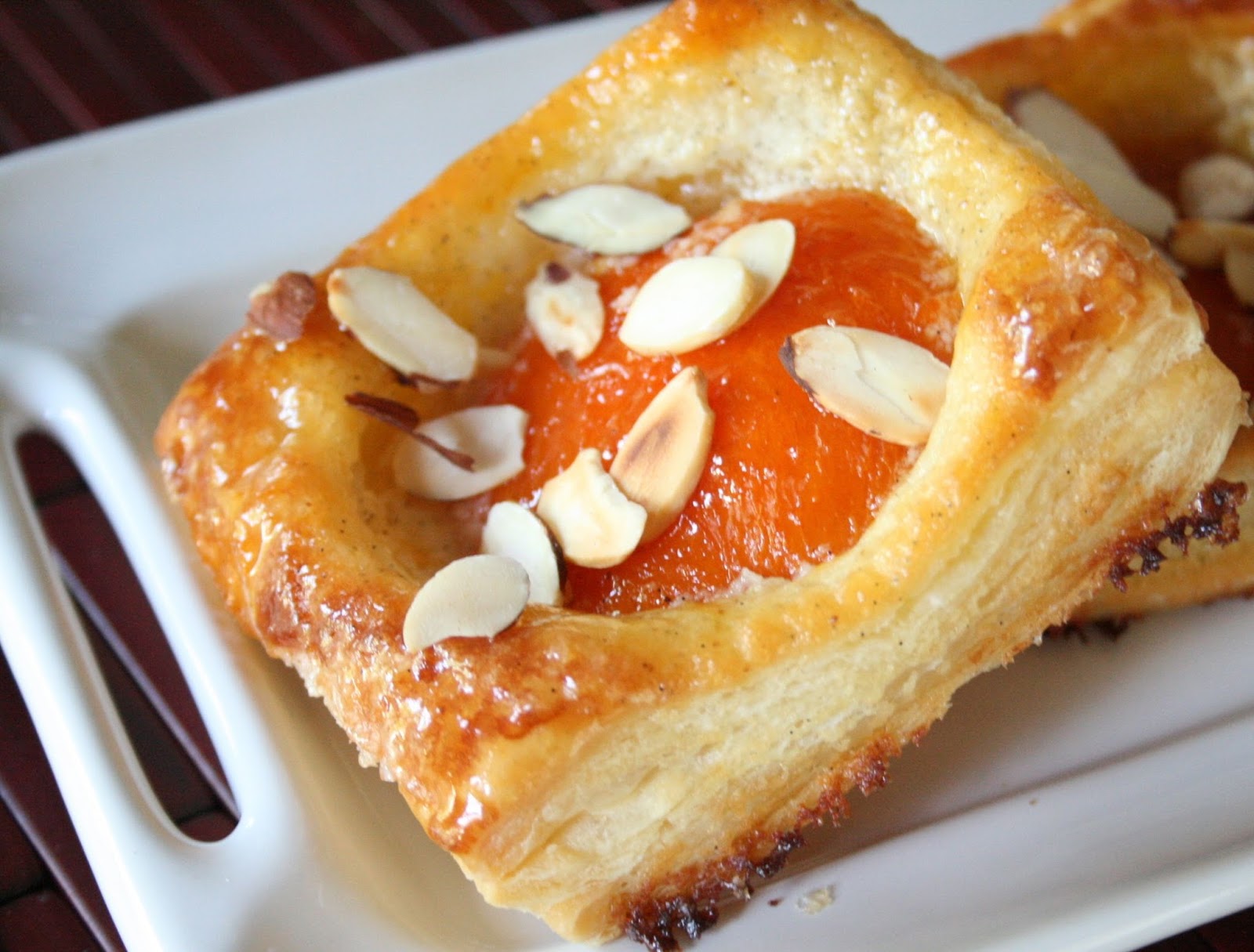 tune 'n fork Apricot Tarts