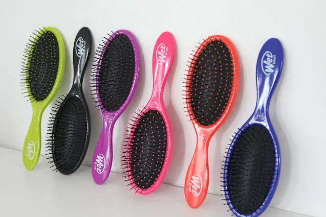 WET BRUSH For Curly Hair