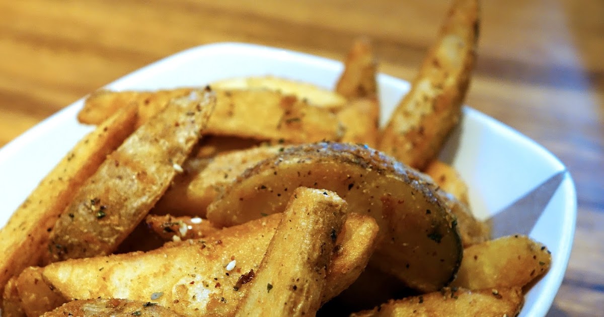 The Easiest Air Fryer Potato Wedges