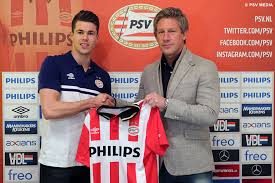 Oficial: PSV Eindhoven, firma cedido a Van Ginkel