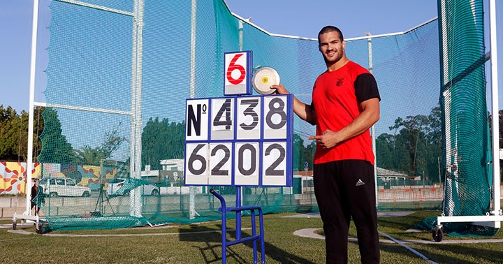 Francisco Belo bate recorde de Portugal no lançamento do disco
