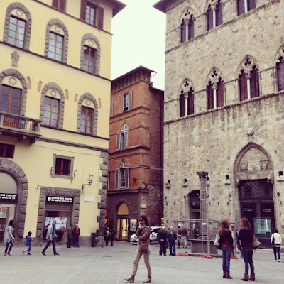 Siena: Piazza Tolomei