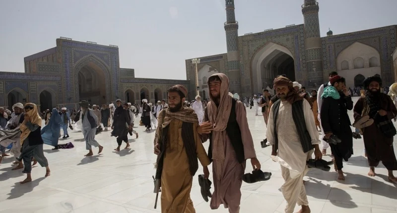 Warga Afghanistan Semakin Rajin Ibadah & Meramaikan Masjid Semenjak Taliban Berkuasa