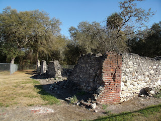 Ruinas del central azucarero Ruinas del central azucarero