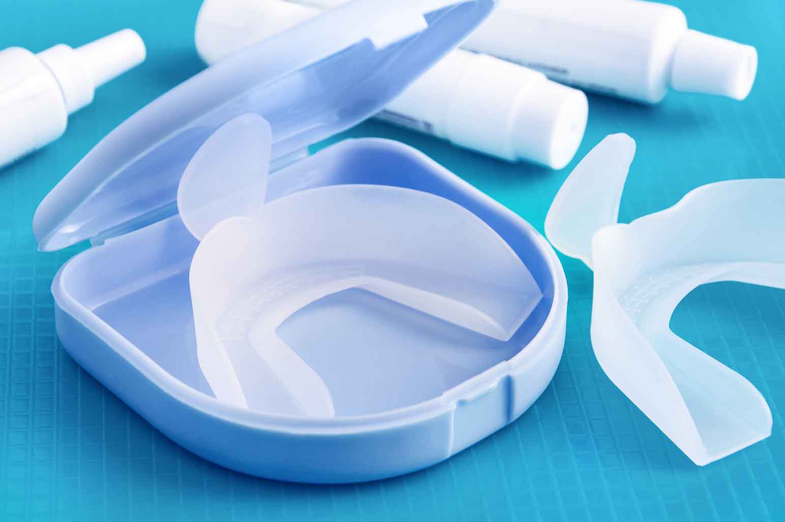 How Effective Are At-Home Teeth Whitening Kits?