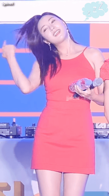 원피스 입고 춤추는 에이핑크 오하영 - 꾸르