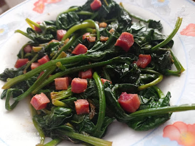Espinacas rehogadas con jamón