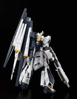 RG 1144 ν Gundam HWS (Heavy Weapons System Type)