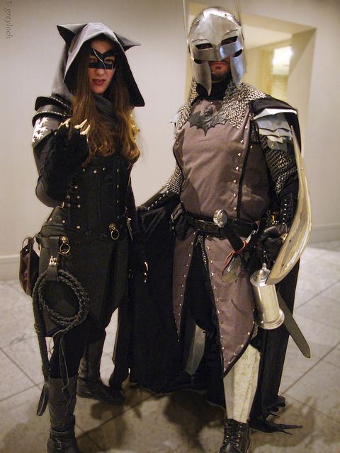 fotos de Disfraz de Batman y Gatubela al estilo medieval
