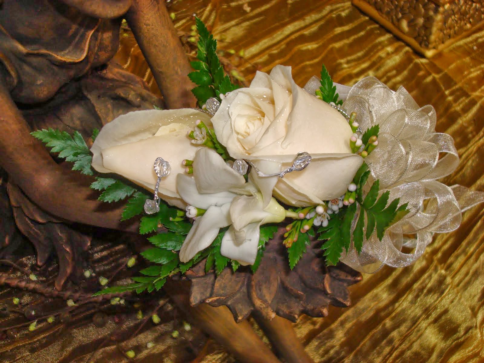 Bernardo's Flowers Double Rose Wrist Corsage