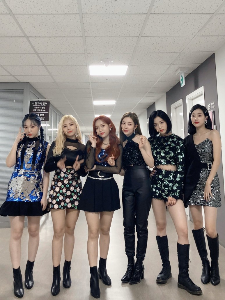 어제 한 영상에서 2020ver 띵곡 메들리 쳐준 에이프릴 | 인스티즈