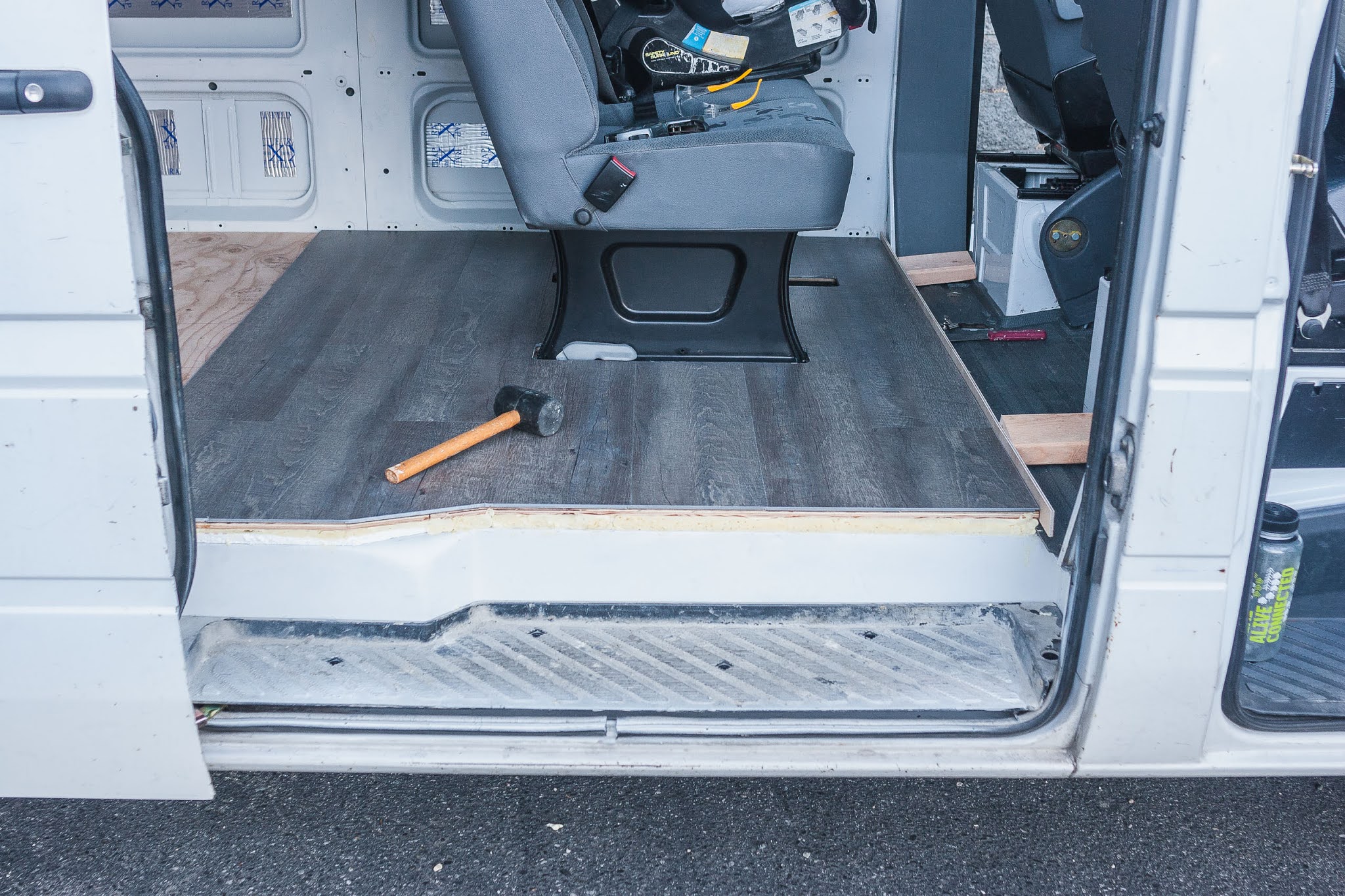 Sprinter van Flooring