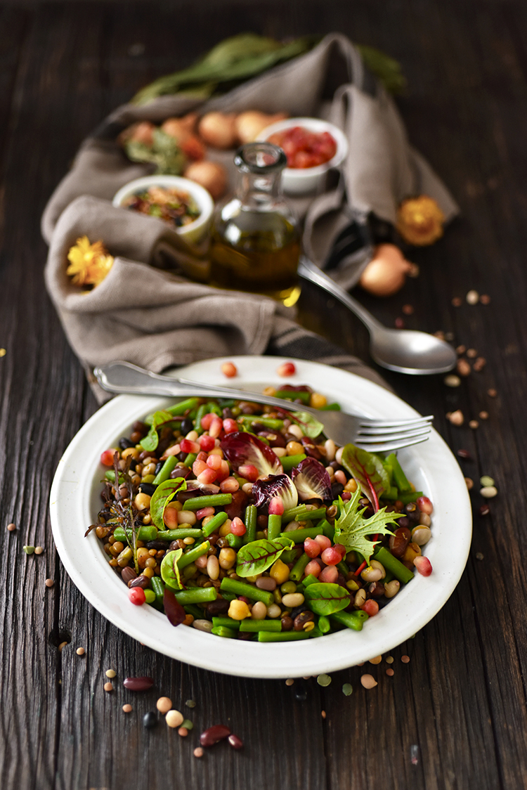 Dorian Cuisine Com Mais Pourquoi Est Ce Que Je Vous Raconte Ca Salade De Legumineuses Tres Haricots Parce Que J Aime Peut Etre Encore Plus Les Salades L Hiver