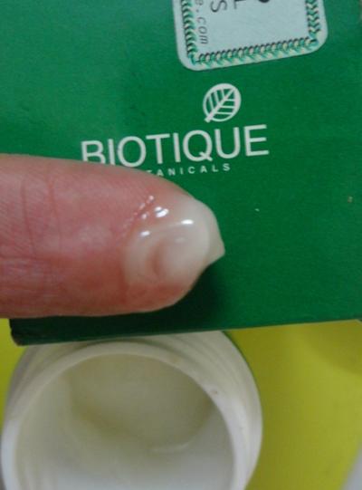 Get Spotless Skin With Biotique Bio Winter Green Spot Correcting