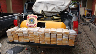 Polícia Federal desarticula grupo criminoso de tráfico de drogas em Sergipe Polícia Federal desarticula grupo criminoso de tráfico de drogas em Sergipe