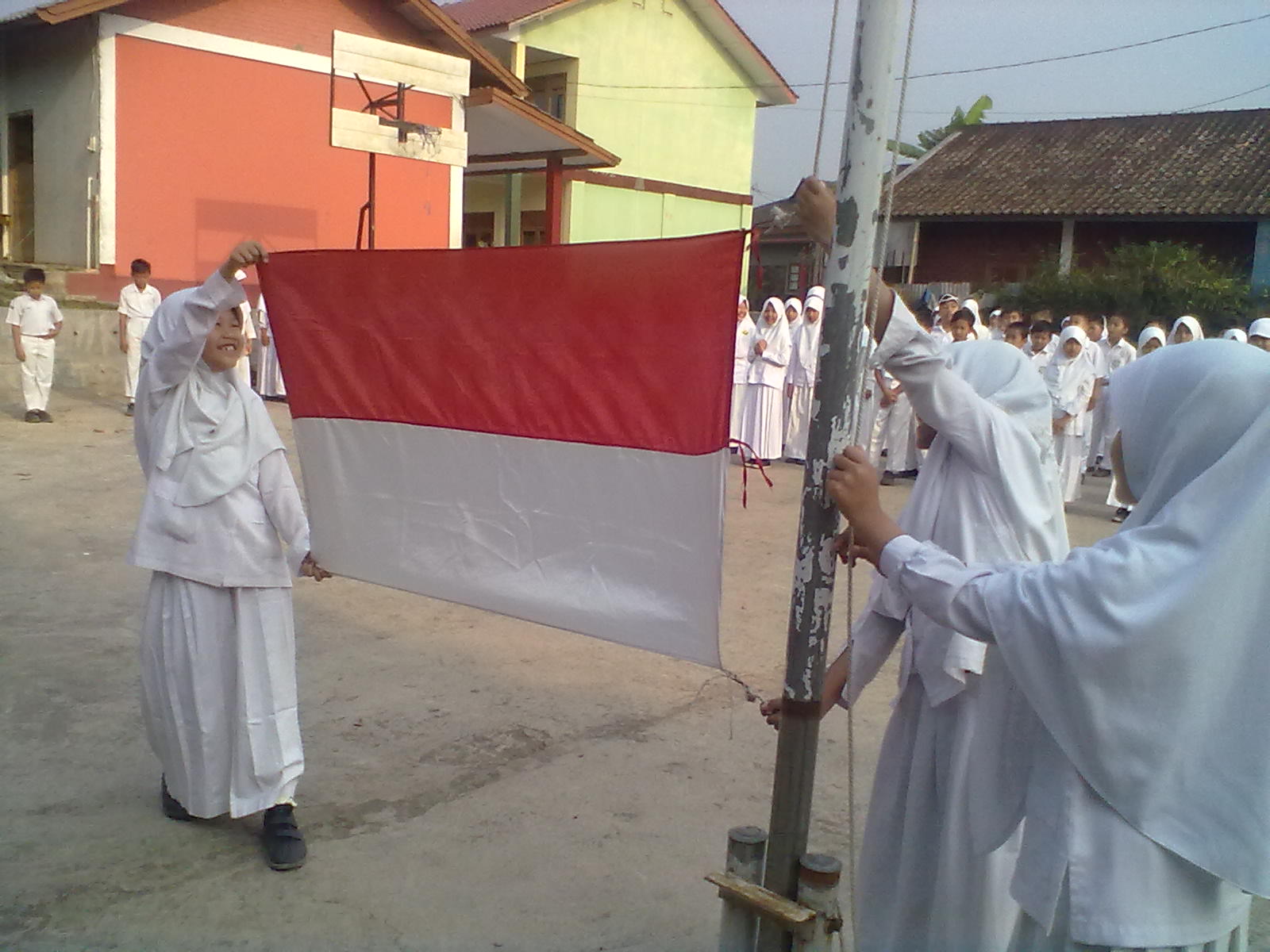 Kegiatan Upacara setiap hari senin ~ SDIT AL HUSNA PARUNGKUDA
