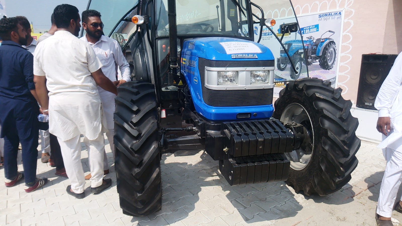 Tractorlive Sonalika Sikander Worldtrac Series 60 75 90 Hp Tractor With Ac Cabin Price Specification And Other Plus Points Sonalika worldtrac 60rx 4wd new 2020 sonalika 60hp tractor by india tractor tech with ritesh kumar. with ac cabin price specification